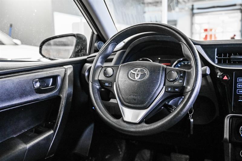 2017 Toyota Corolla - Image 25