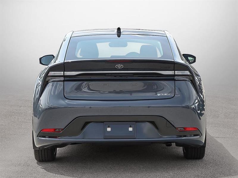 2025 Toyota Prius - Image 5
