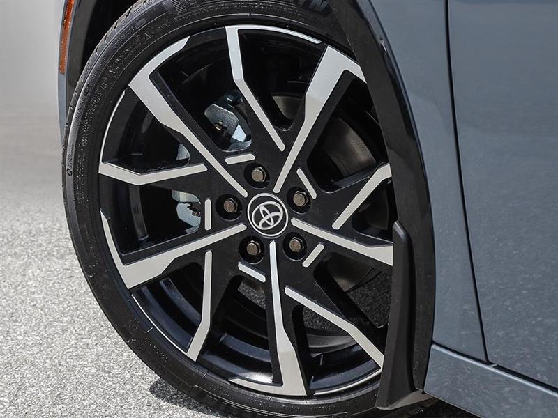 2025 Toyota Prius - Image 8