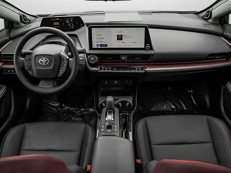 2025 Toyota Prius - Image 21