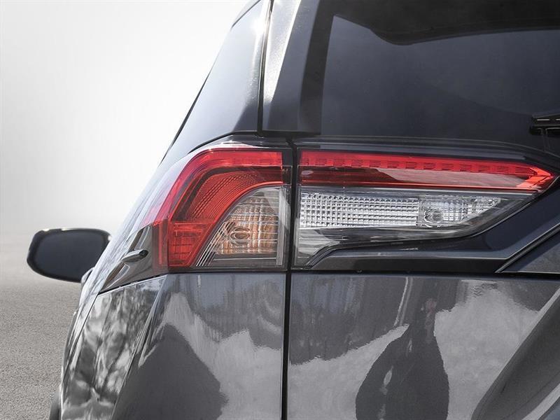 2025 Toyota RAV4 - Image 11