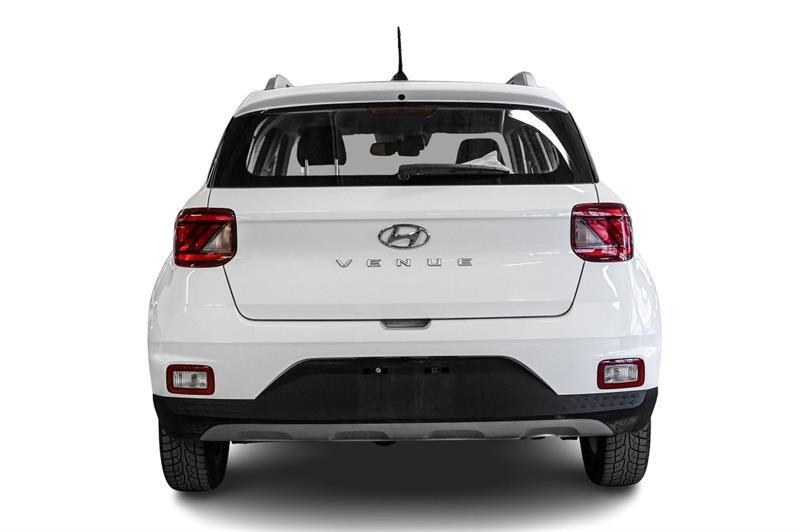 2024 Hyundai Venue - Image 8