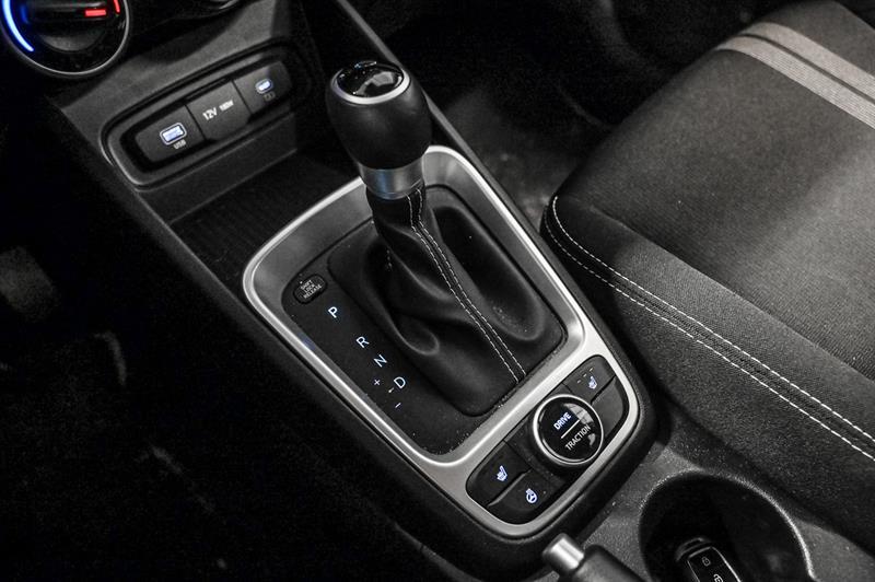 2024 Hyundai Venue - Image 21