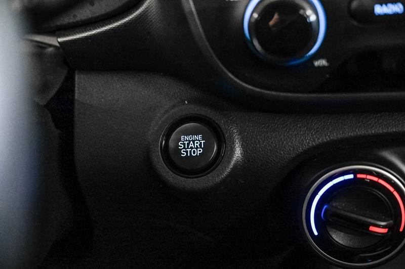 2024 Hyundai Venue - Image 25