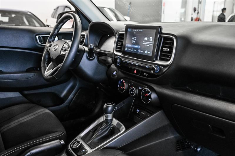 2024 Hyundai Venue - Image 31