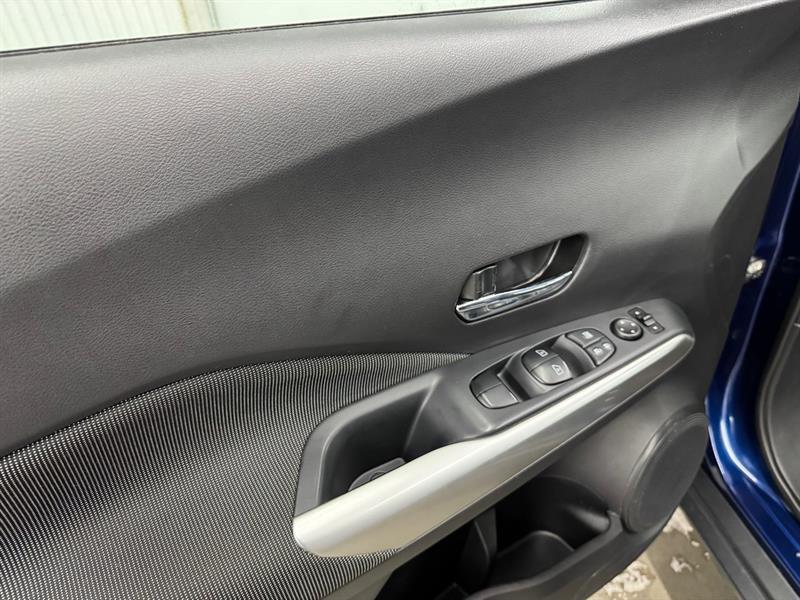 2020 Nissan Kicks - Image 21