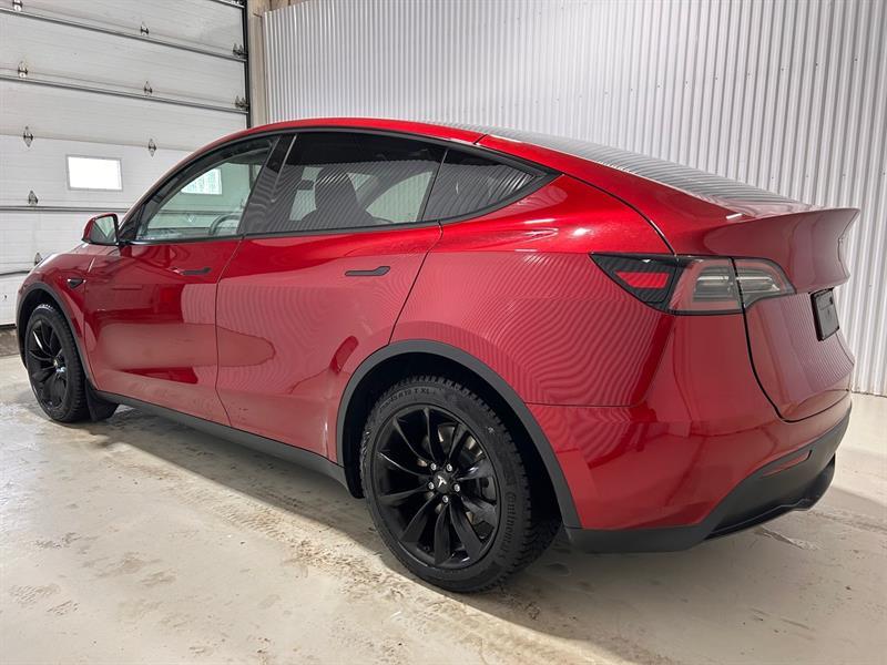 2024 Tesla Model Y - Image 10