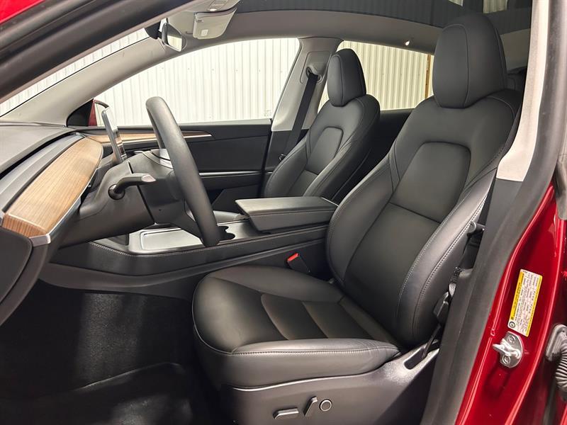 2024 Tesla Model Y - Image 12