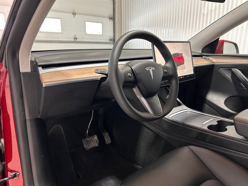 2024 Tesla Model Y - Image 13