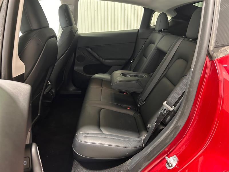 2024 Tesla Model Y - Image 16