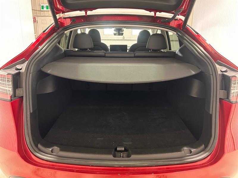 2024 Tesla Model Y - Image 17