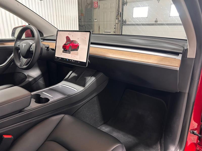 2024 Tesla Model Y - Image 21