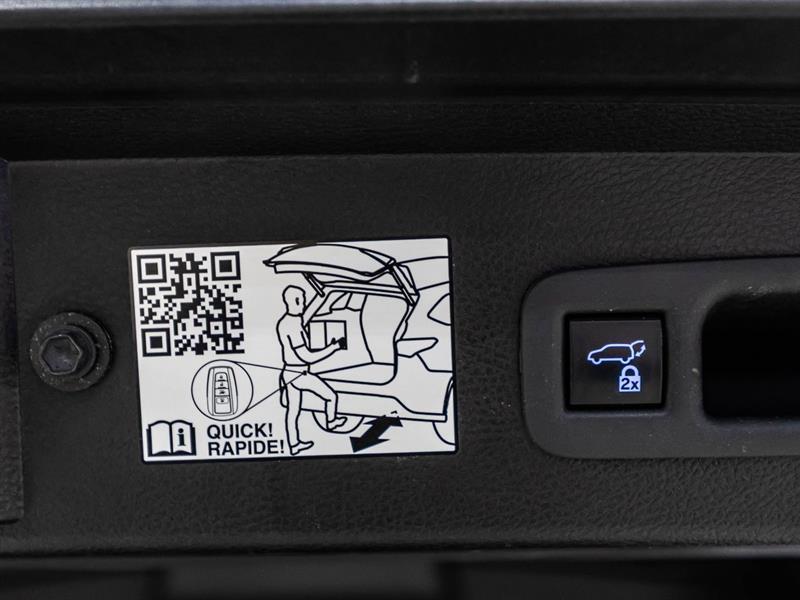 2021 Toyota Sienna - Image 12