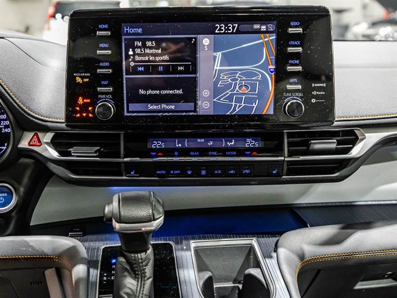 2021 Toyota Sienna - Image 23