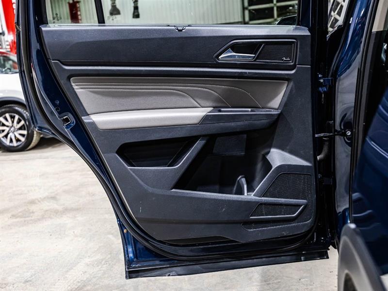 2022 Volkswagen Atlas - Image 12