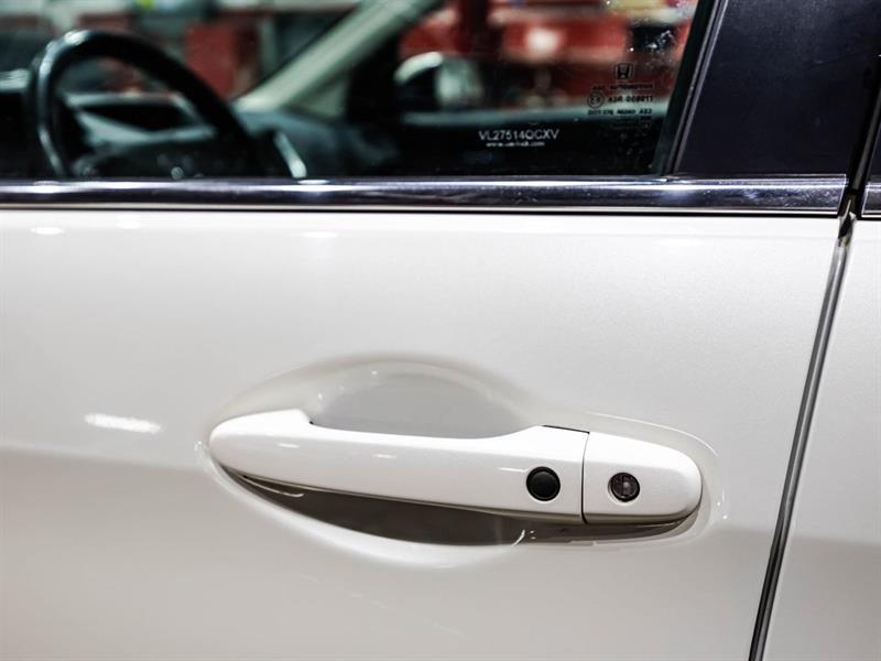 2016 Honda CR-V - Image 11