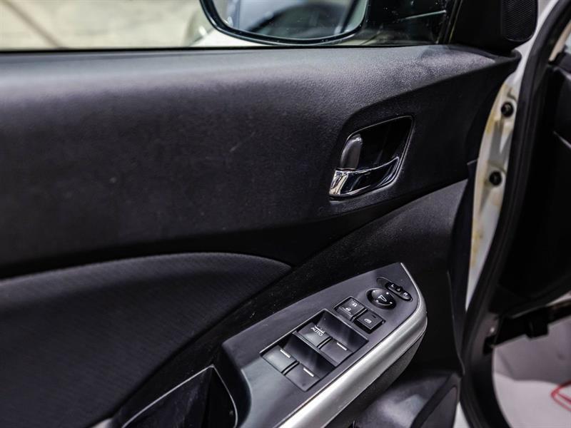 2016 Honda CR-V - Image 12