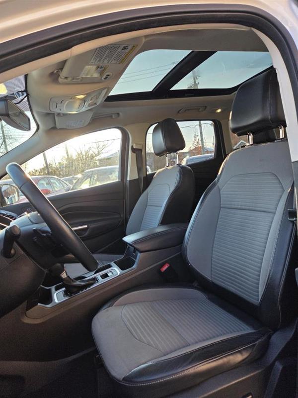 2017 Ford Escape - Image 16