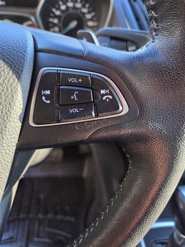 2017 Ford Escape - Image 19