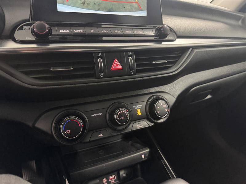 kia Forte 2020 - 16