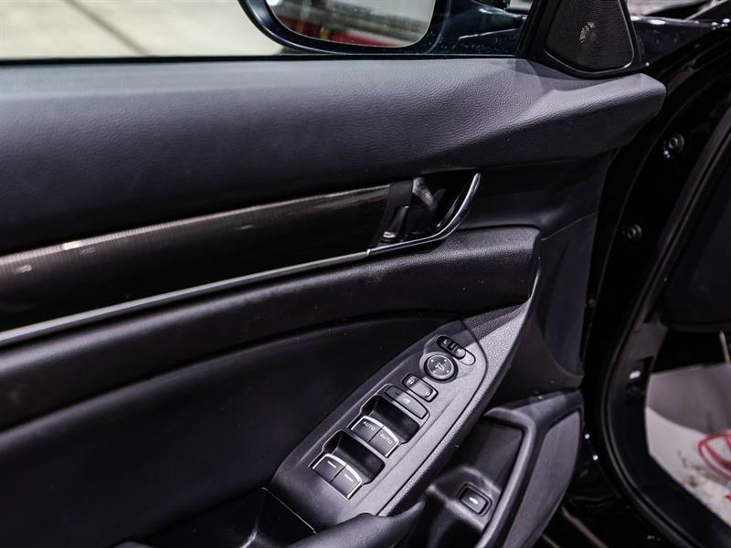 2022 Honda Accord - Image 11