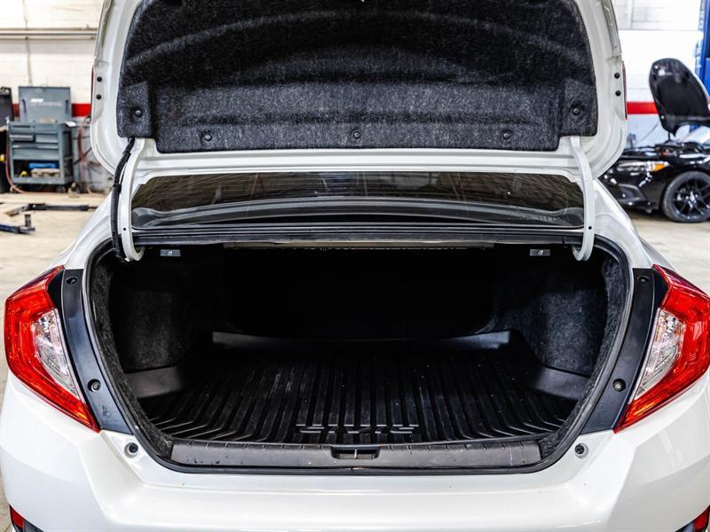 2019 Honda Civic - Image 16