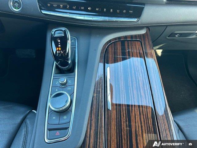 cadillac Escalade 2022 - 21