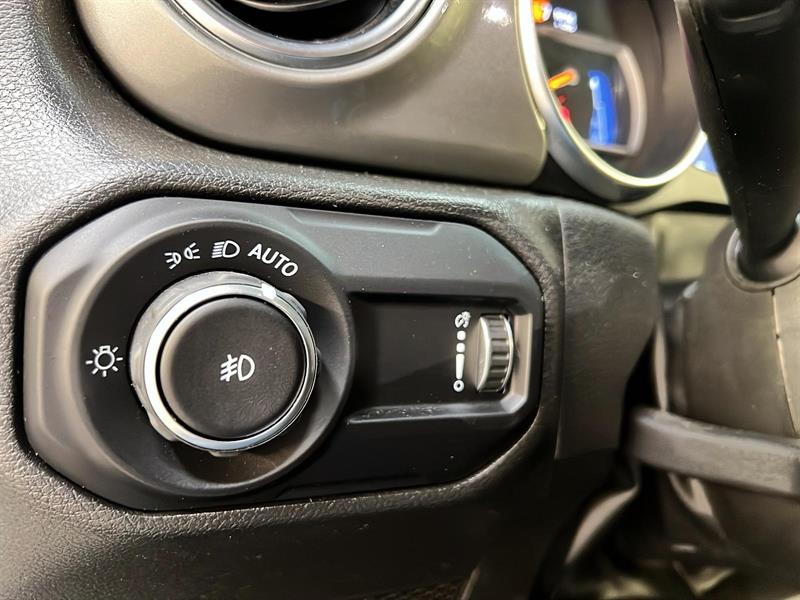 jeep Wrangler 2023 - 21