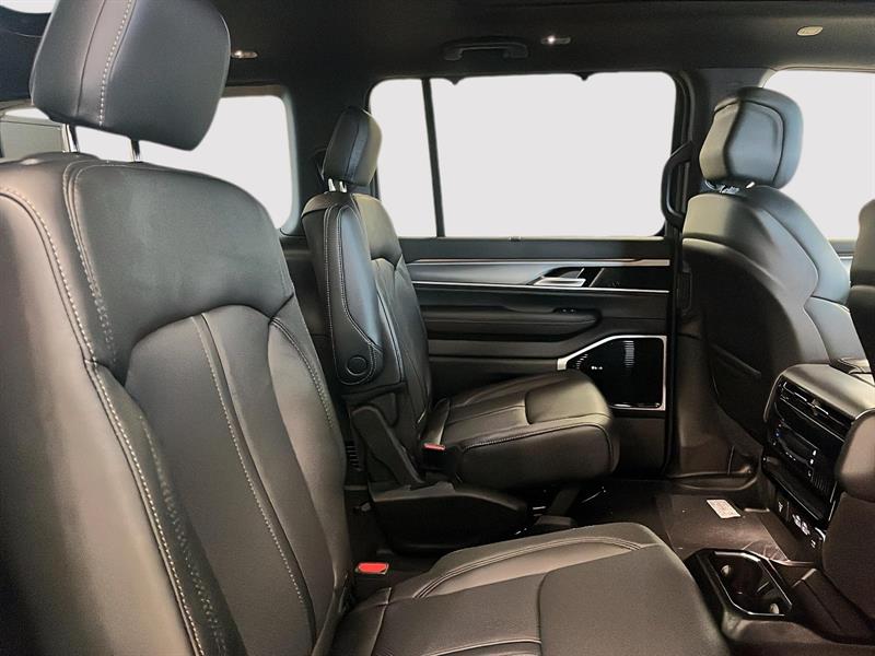 jeep Grand Wagoneer 2026 - 13