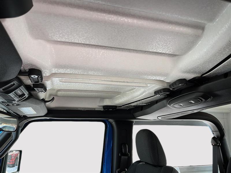jeep Wrangler 2026 - 27