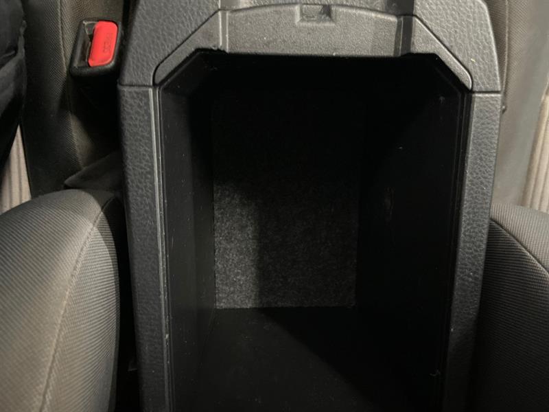 toyota RAV4 2014 - 32