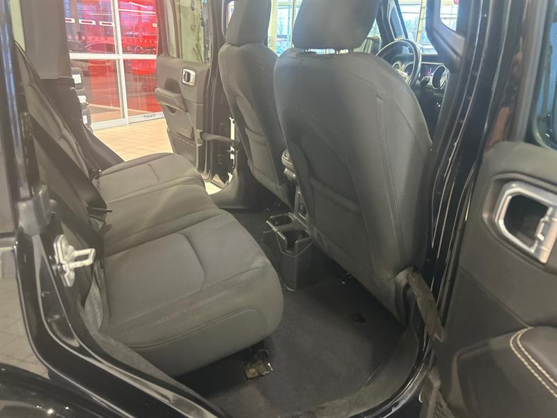 jeep Wrangler 2021 - 11