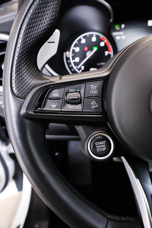 alfa romeo Stelvio 2023 - 13