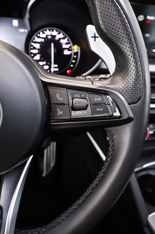 alfa romeo Stelvio 2023 - 14