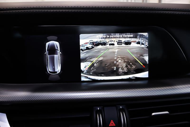 alfa romeo Stelvio 2023 - 19