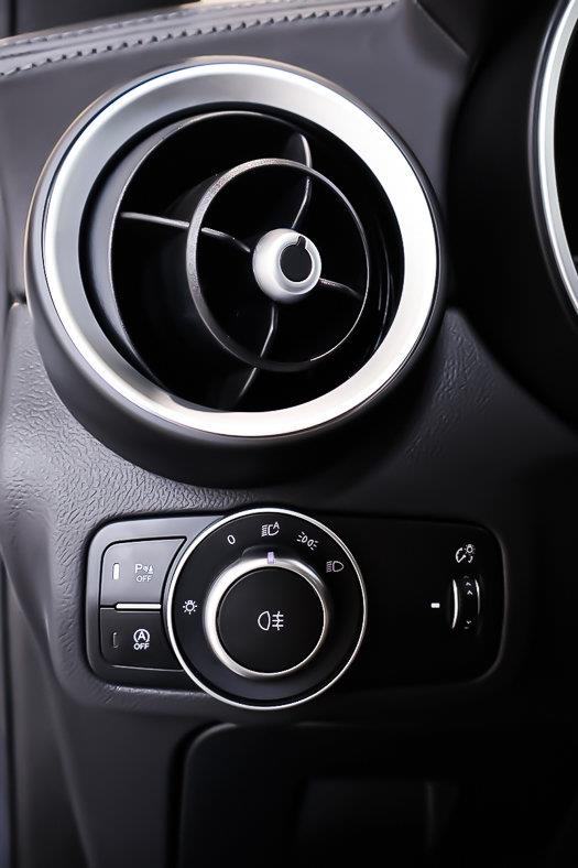 alfa romeo Stelvio 2023 - 22
