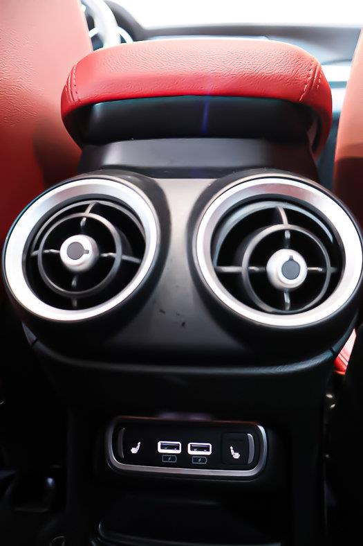 alfa romeo Stelvio 2023 - 25