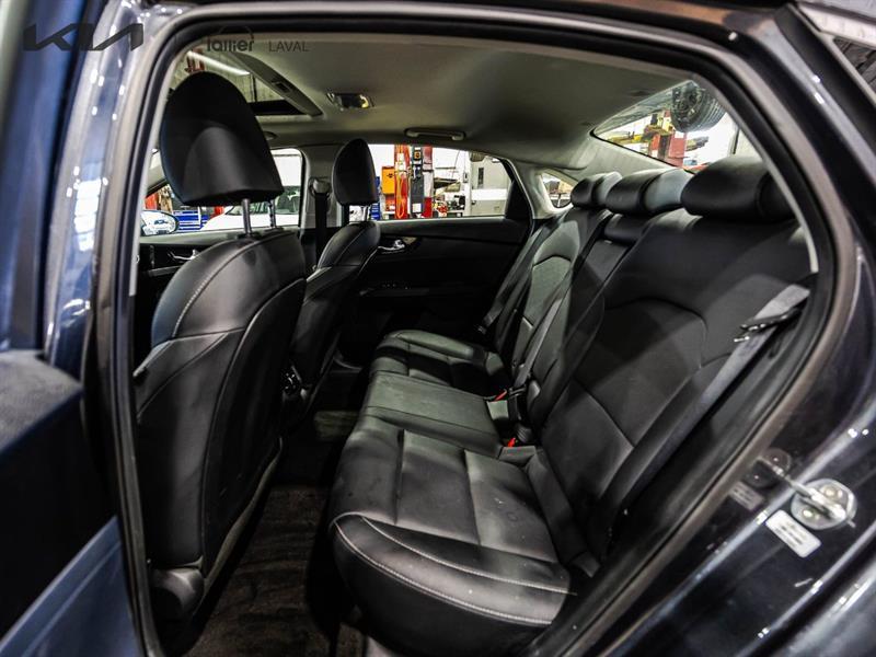 2019 Kia Forte - Image 12