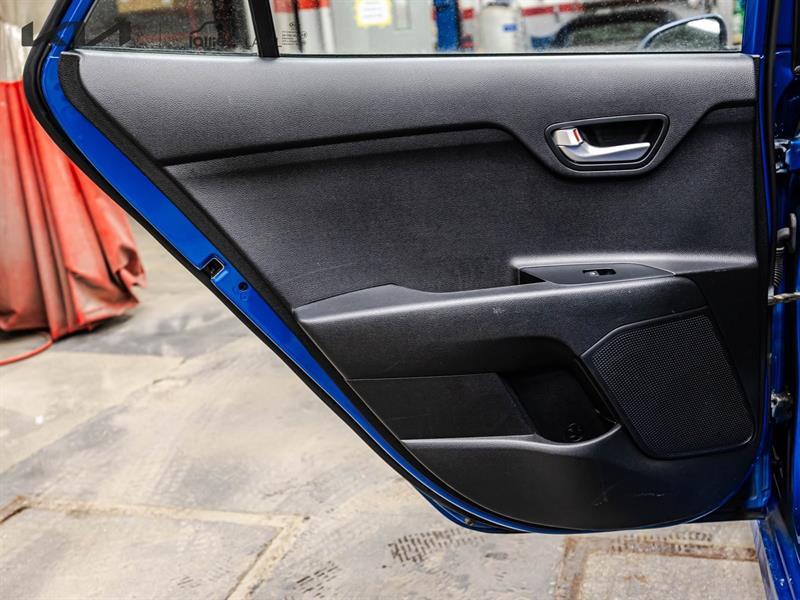 2021 Kia Rio - Image 12