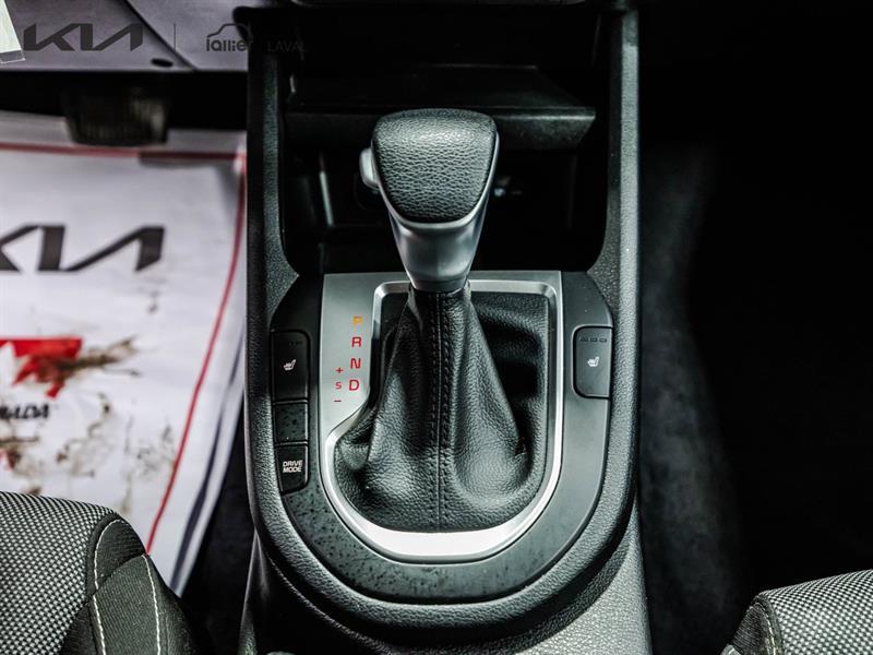 2023 Kia Forte - Image 26