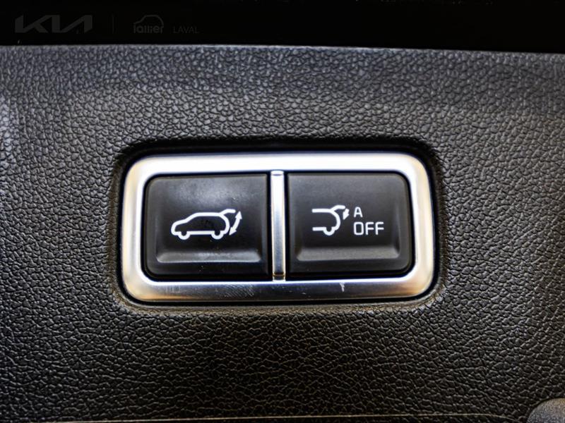 2025 Kia Sorento - Image 10