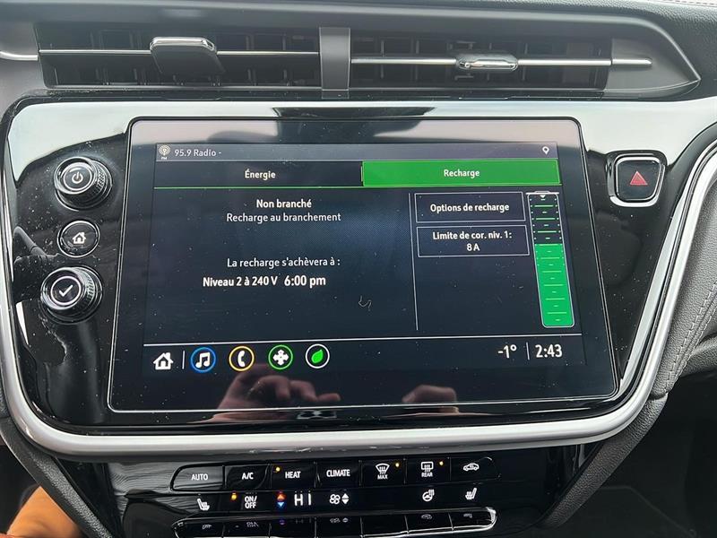 2022 Chevrolet Bolt - Image 11