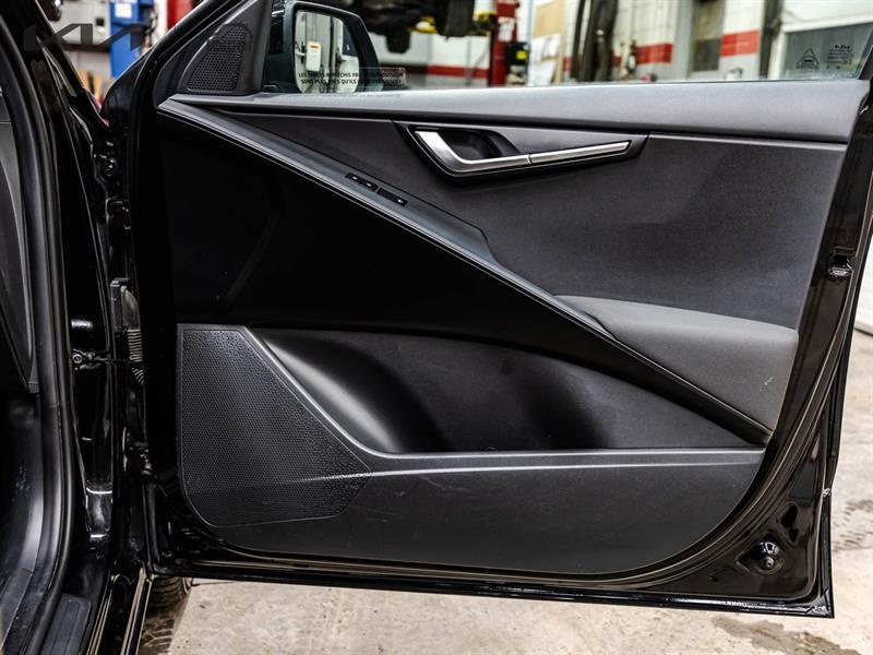 2023 Kia Niro - Image 12