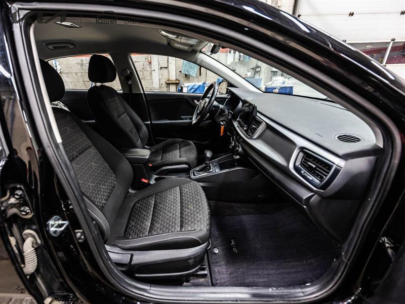 2021 Kia Rio - Image 10