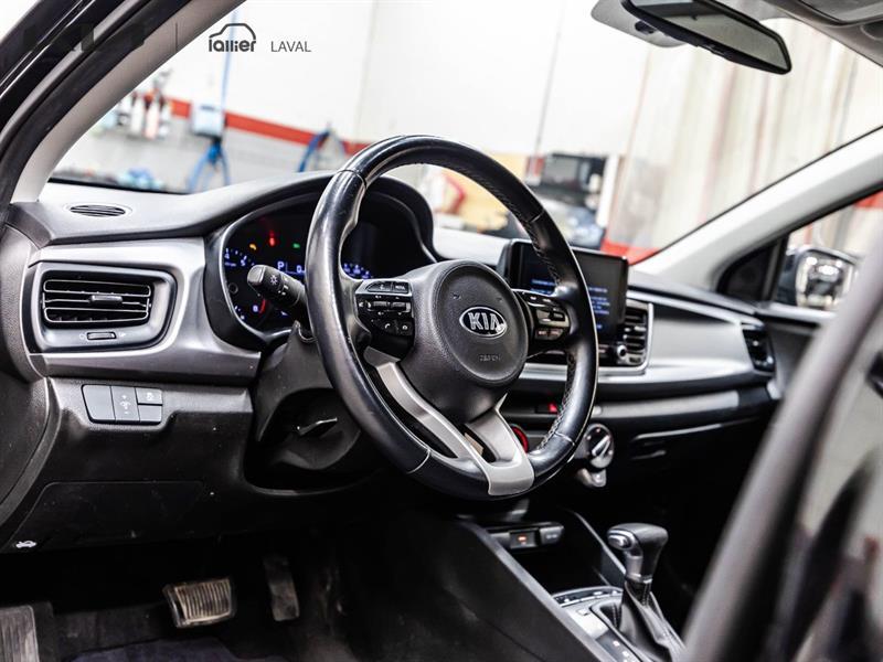 2021 Kia Rio - Image 12