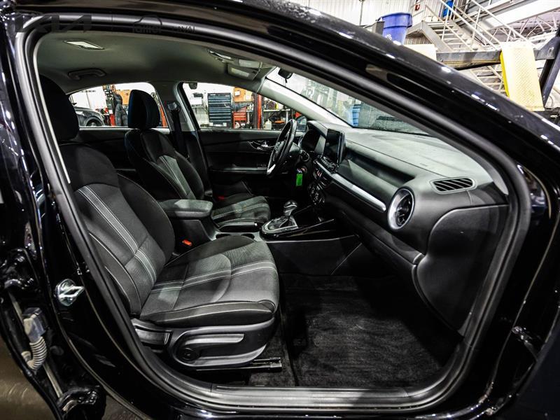 2024 Kia Forte - Image 14