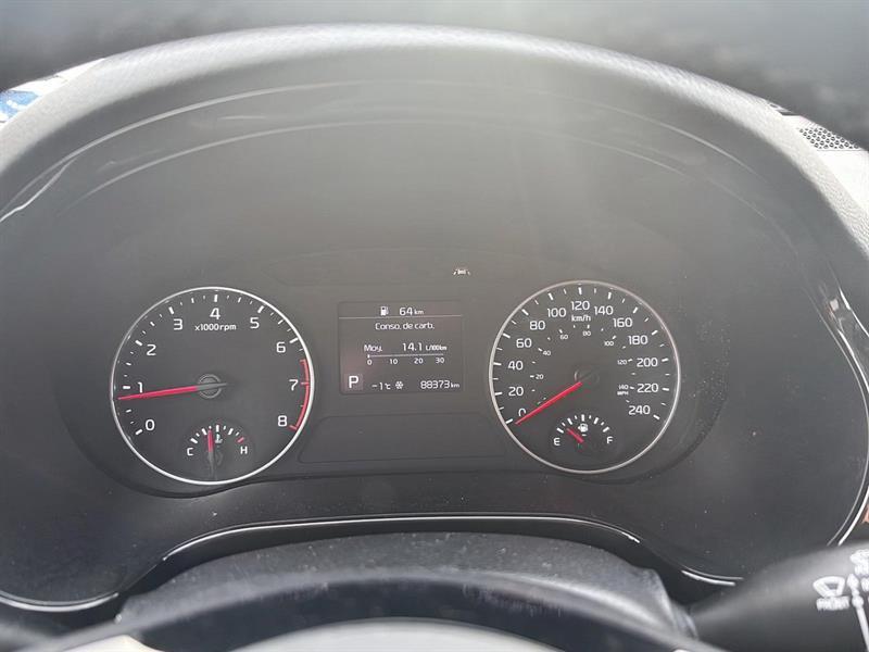 2022 Kia Seltos - Image 13