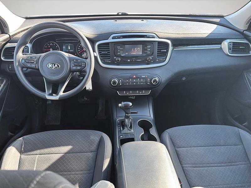 2018 Kia Sorento - Image 9