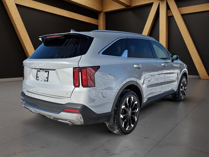 2025 Kia Sorento - Image 7