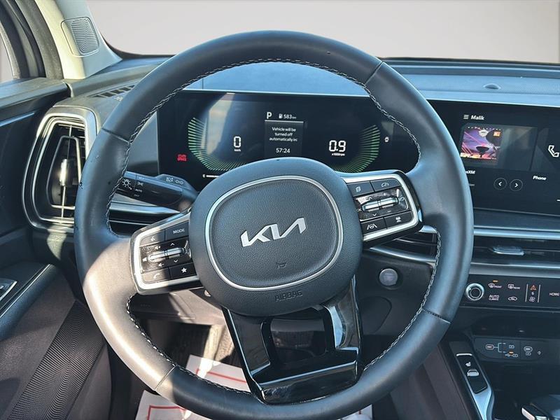2025 Kia Sorento - Image 13